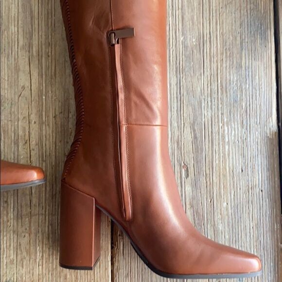 Elleanora Leather Square Toe Block Heel Boots - Picture 5 of 7